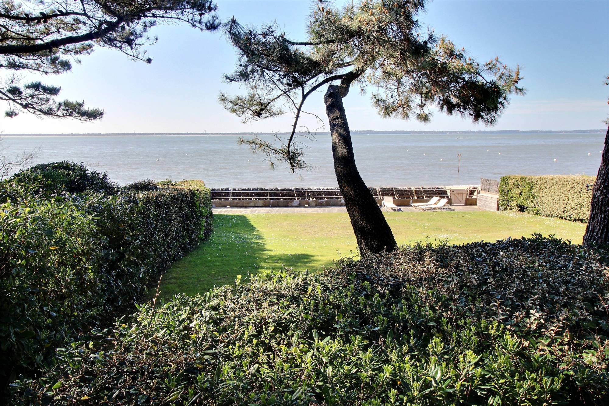 Arcachon villa en 1ere ligne à louer