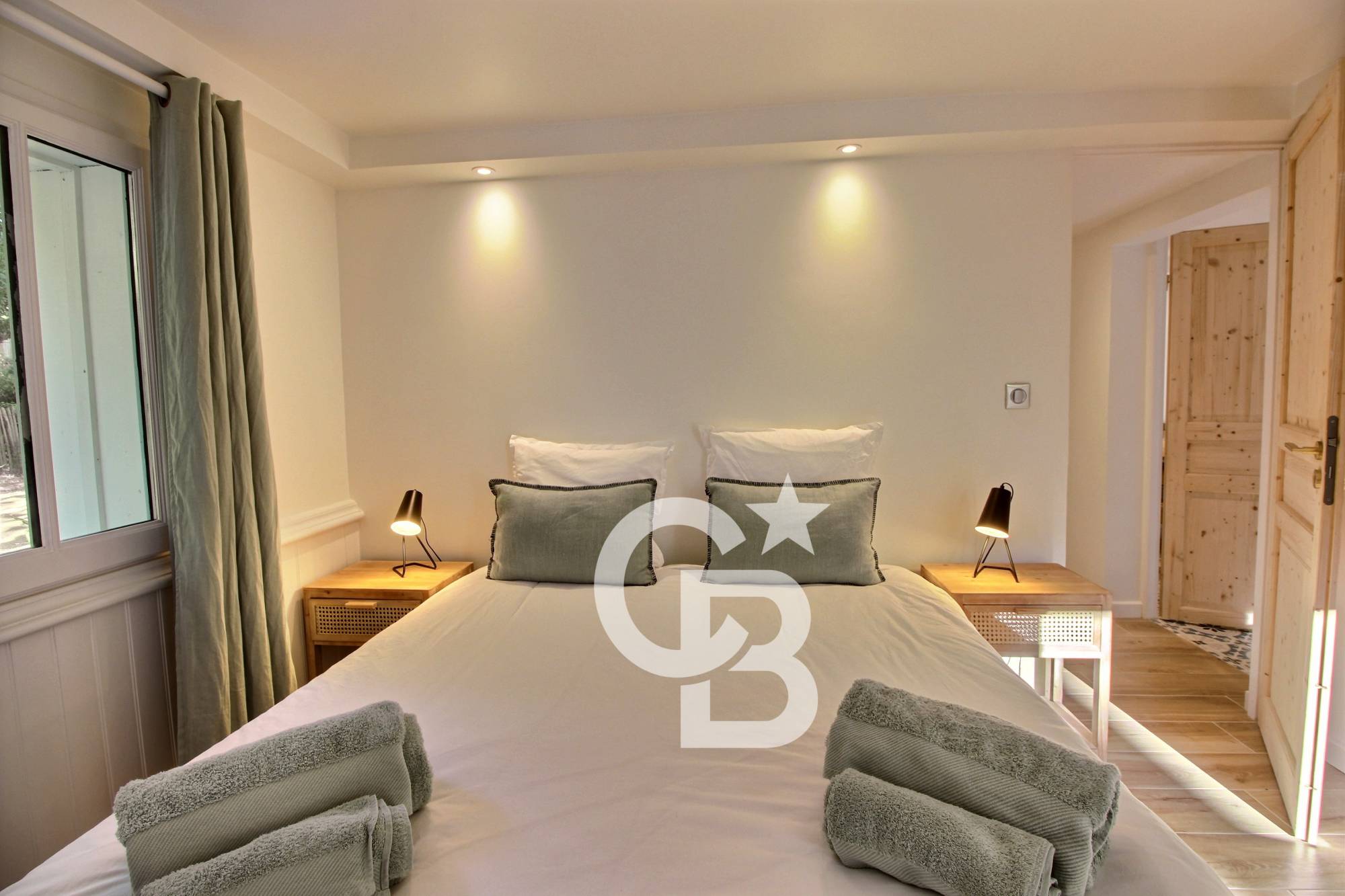 Location villa proche Bassin et Océan - 5 chambres et 10 couchages - Cap-Ferret