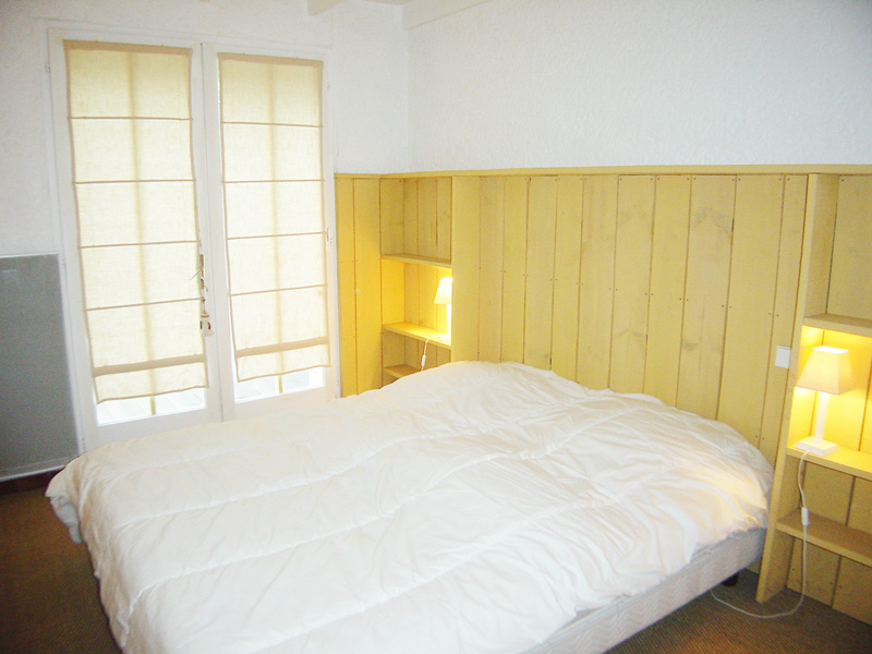 Location villa esprit cabane en bois pour 6 personnes CAP FERRET VILLAGE LA VIGNEvacances