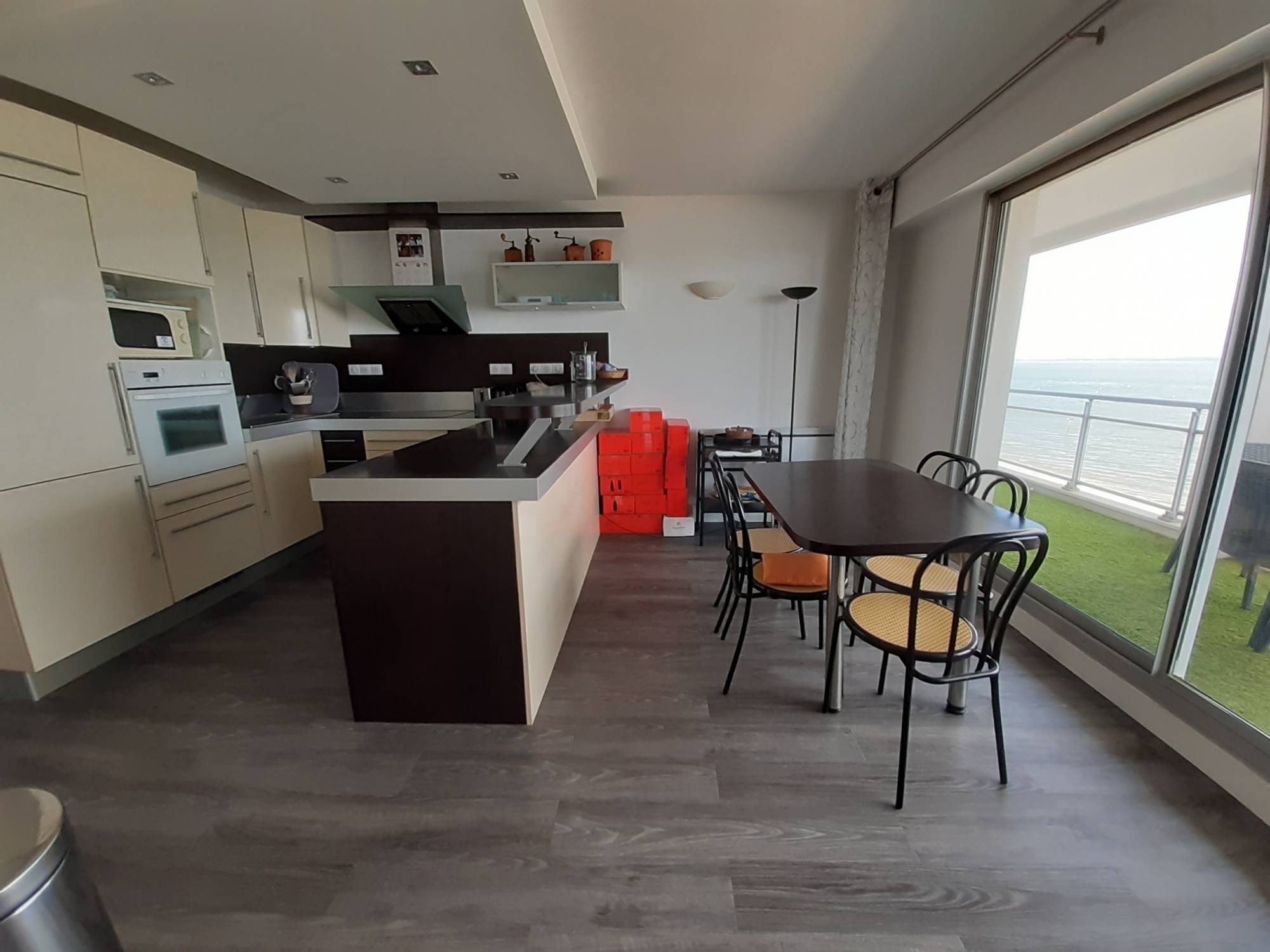 location saisonnière appartement 3 chambres et terrasse face à ma plage arcachon