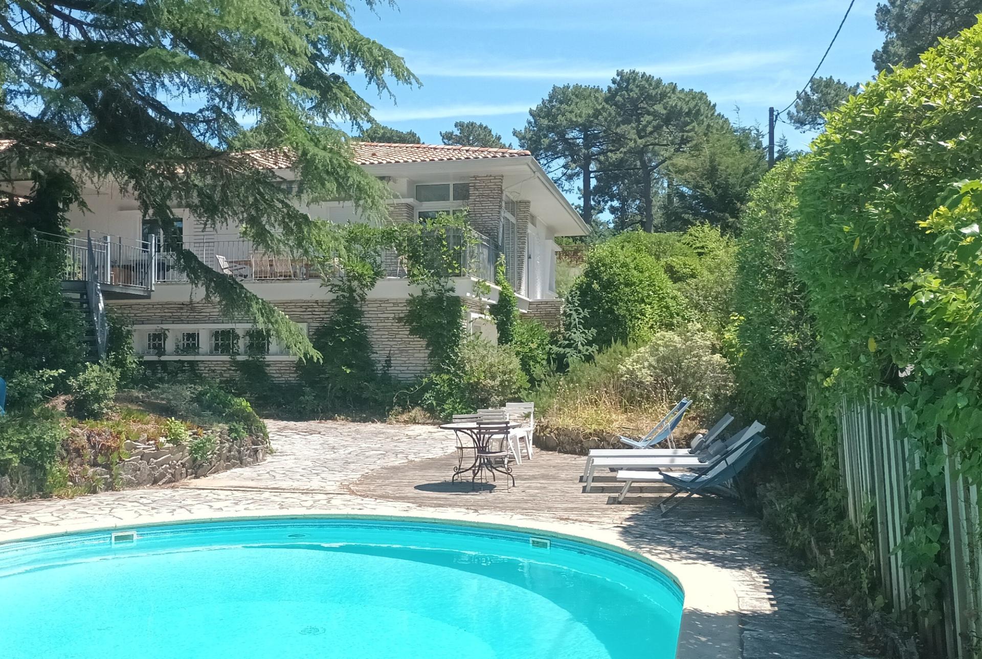 Location charmante maison de vacances avec 5 chambres et piscine - Arcachon Abatilles