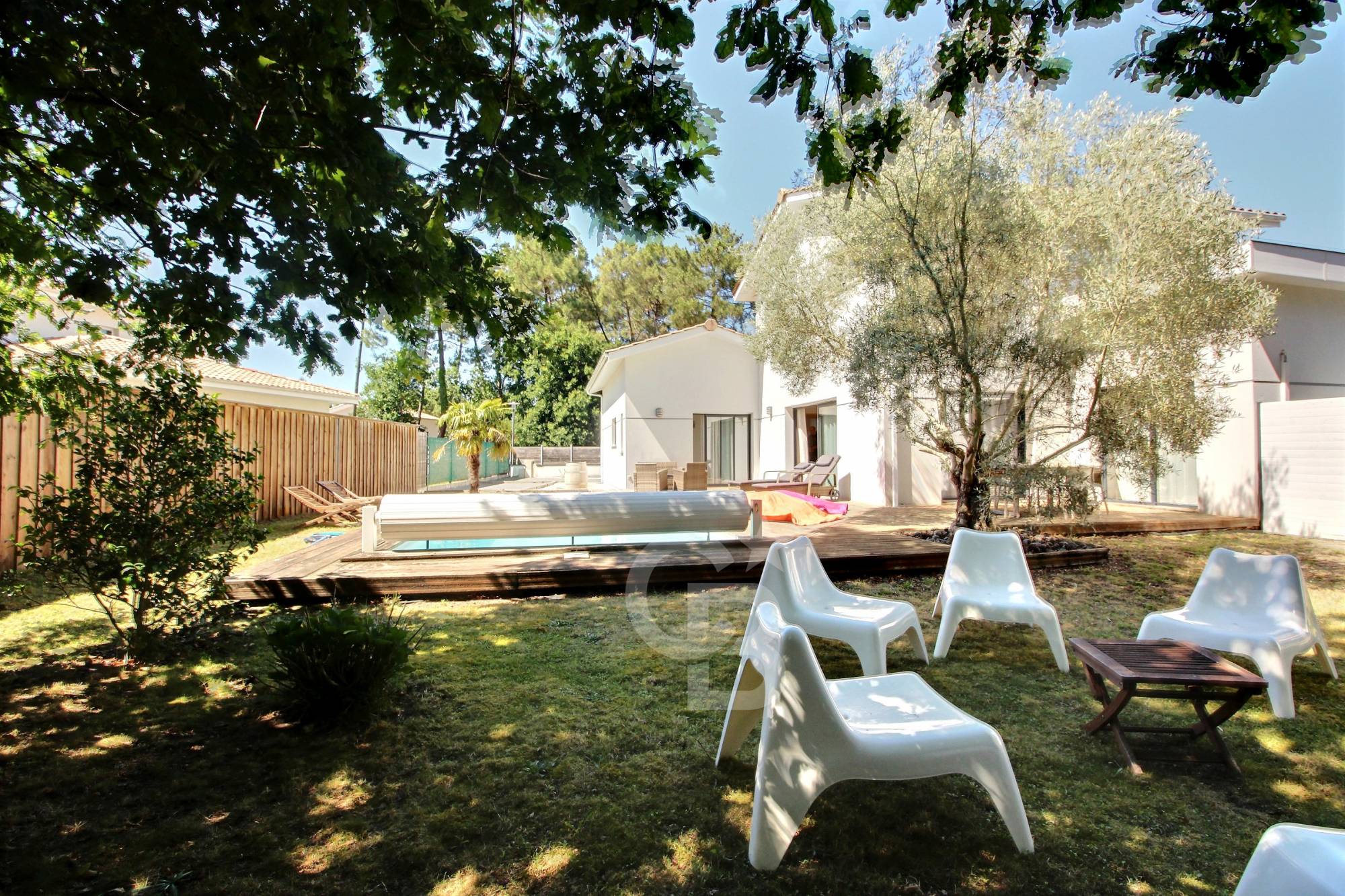 Location villa 4 chambres avec piscine chauffée - Lège-Cap-Ferret