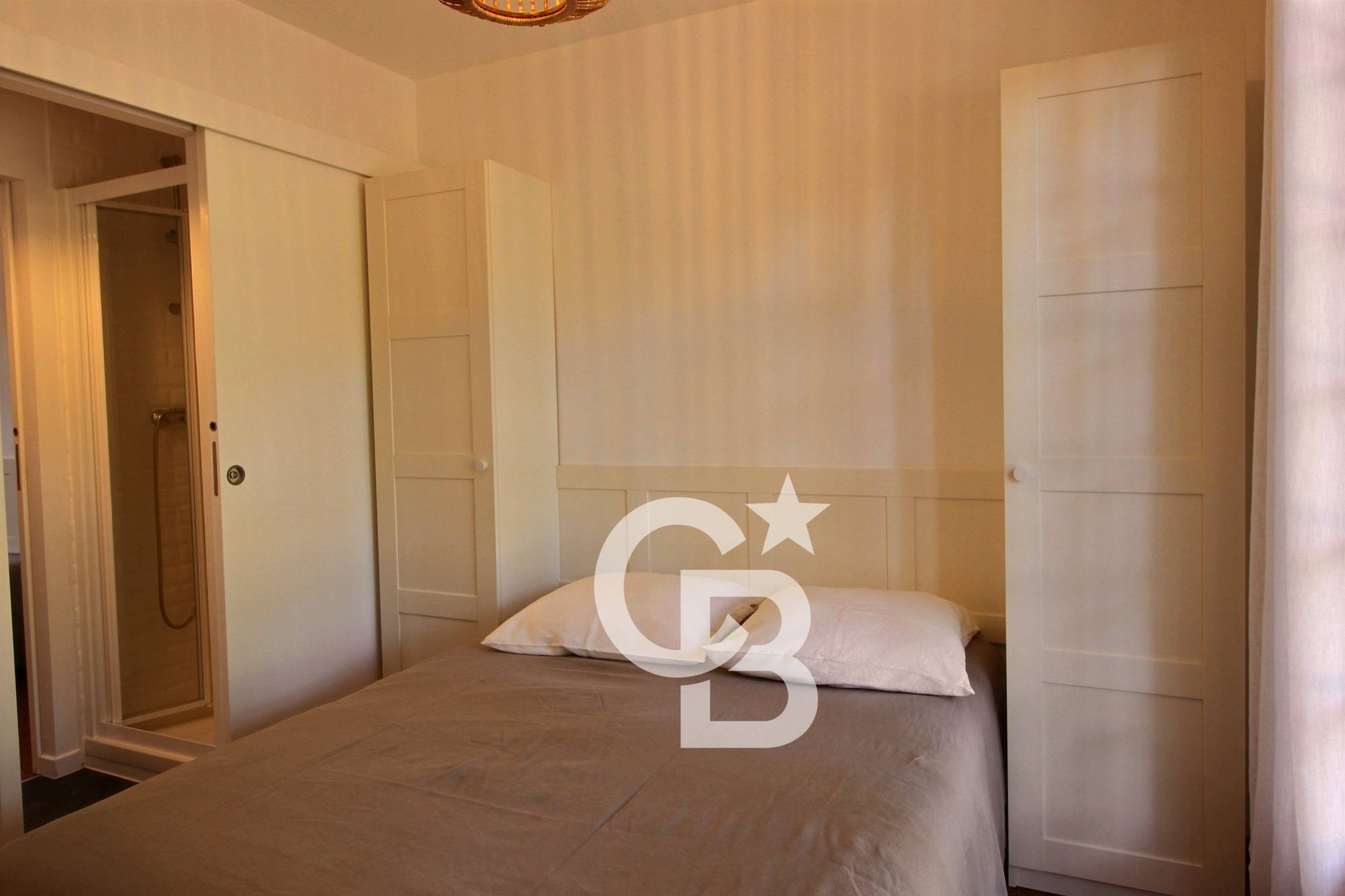 Location villa 5 chambres - Piraillan