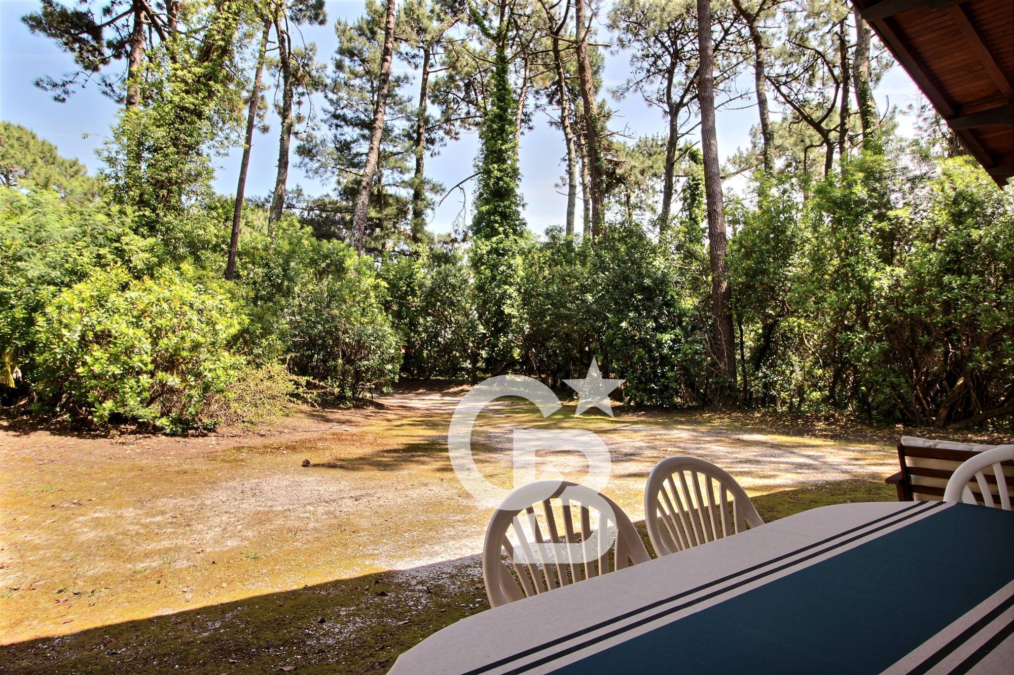 Location villa 5 chambres - Piraillan