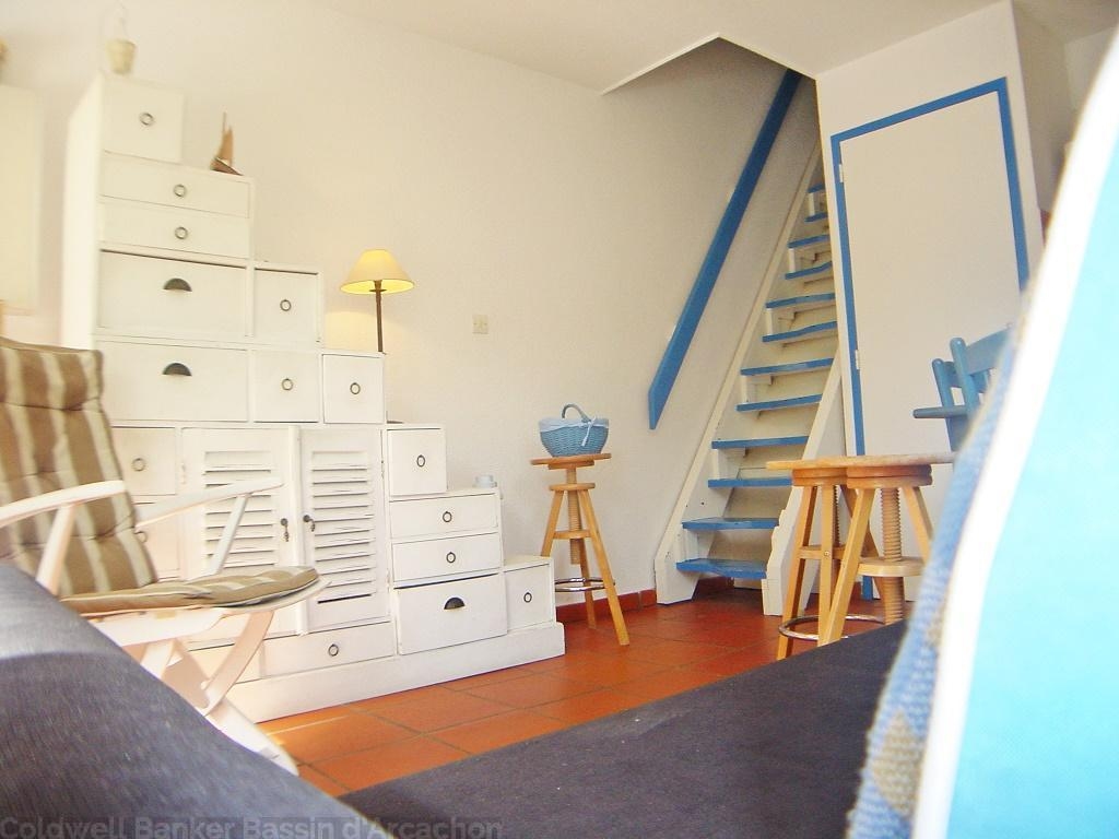 Cap-Ferret centre appartement à louer dans résidence avec piscine