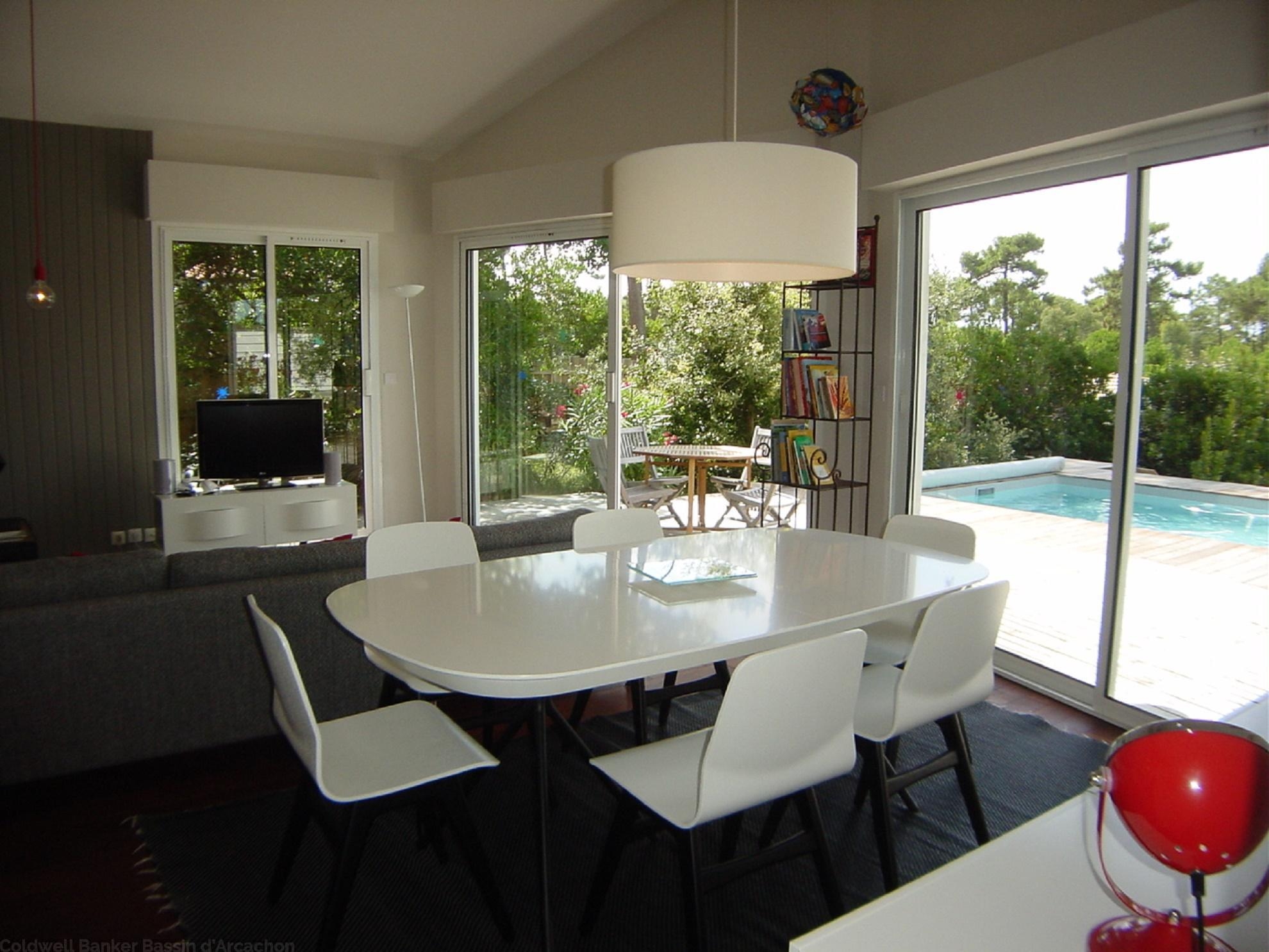 Belle maison à louer sur le bassin d'Arcachon avec piscine chauffée