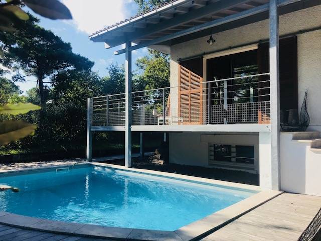 Pereire villa avec piscine location saisonnière