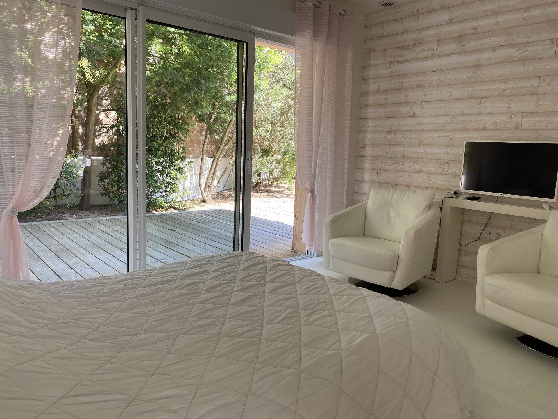 Location villa neuve 4 chambres 8 couchages CAP-FERRET