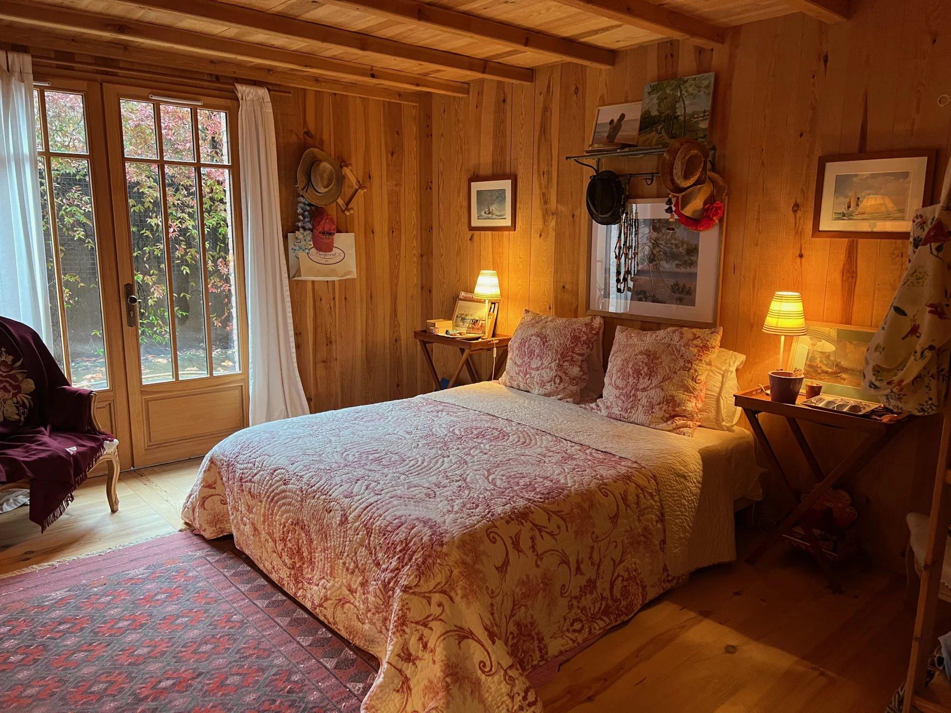 Location Villa - 6 chambres et 12 couchages - Piraillan