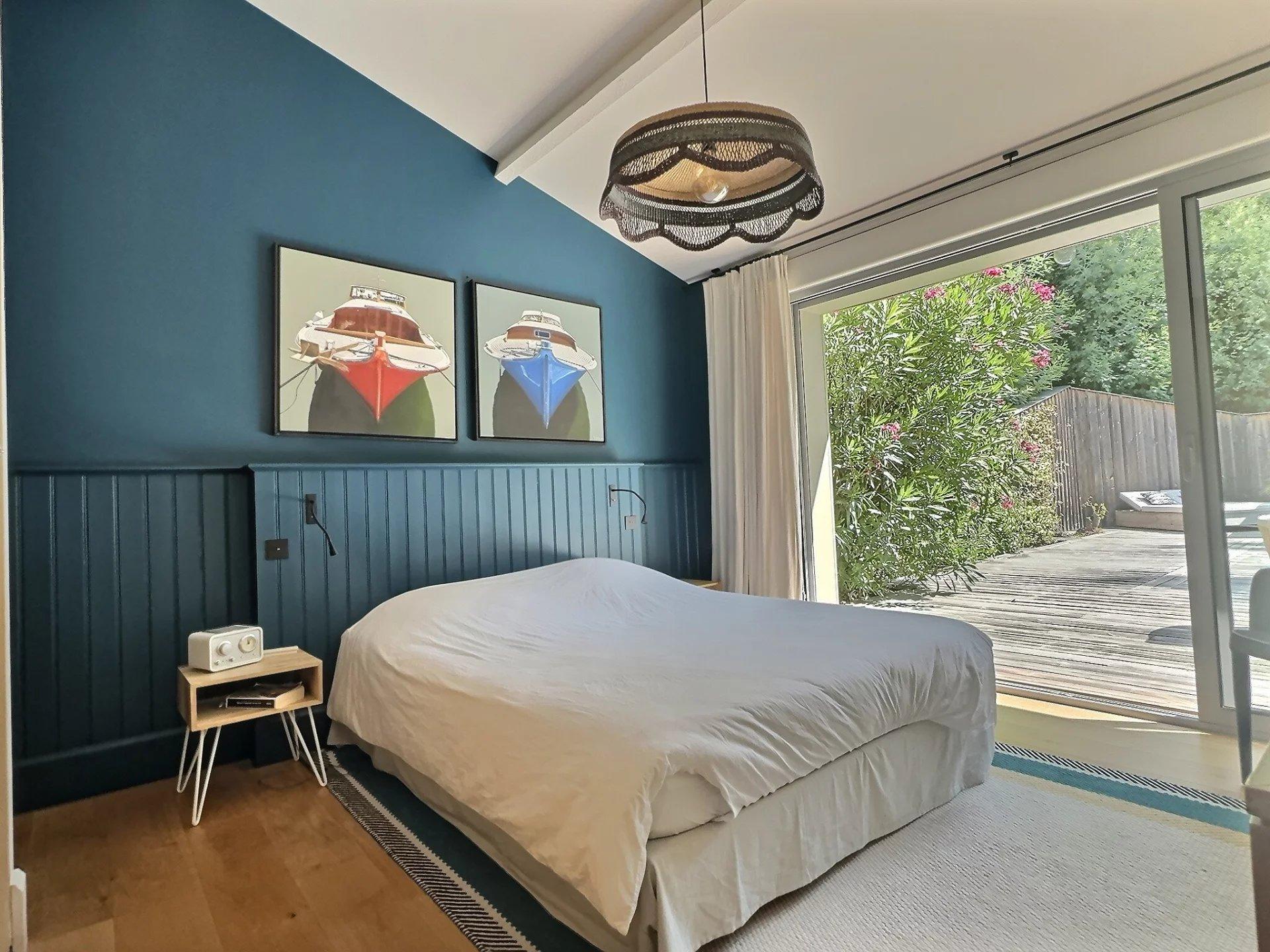 Location villa - 4 chambres et 8 couchages - piscine chauffée - Le Canon