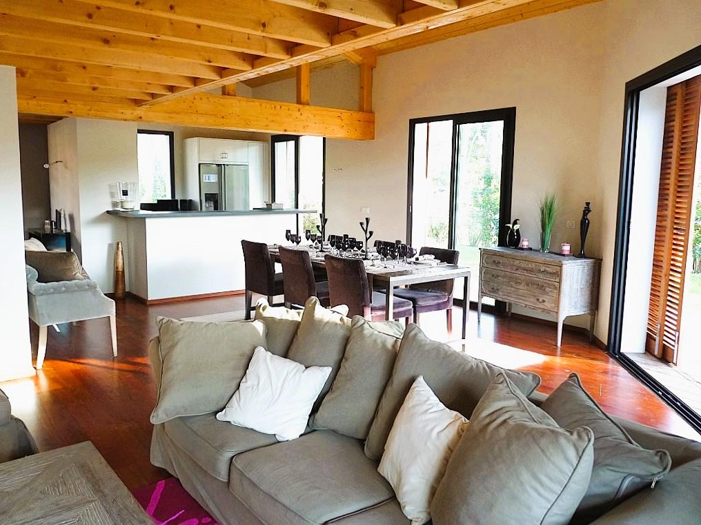 Charmante villa en bois moderne, 4 chambres ,à coté de la dune du Pilat