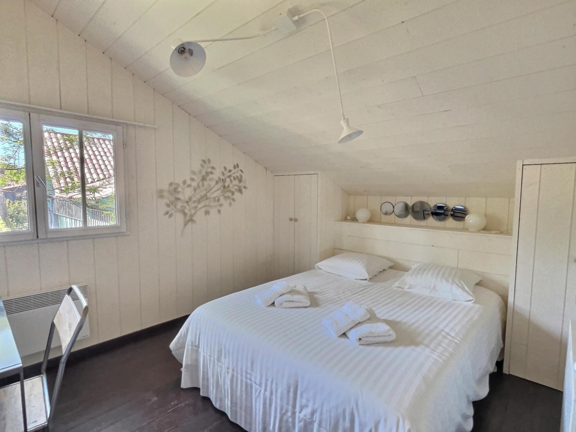 Location villa - 5 chambres et 10 couchages - piscine - Cap-Ferret