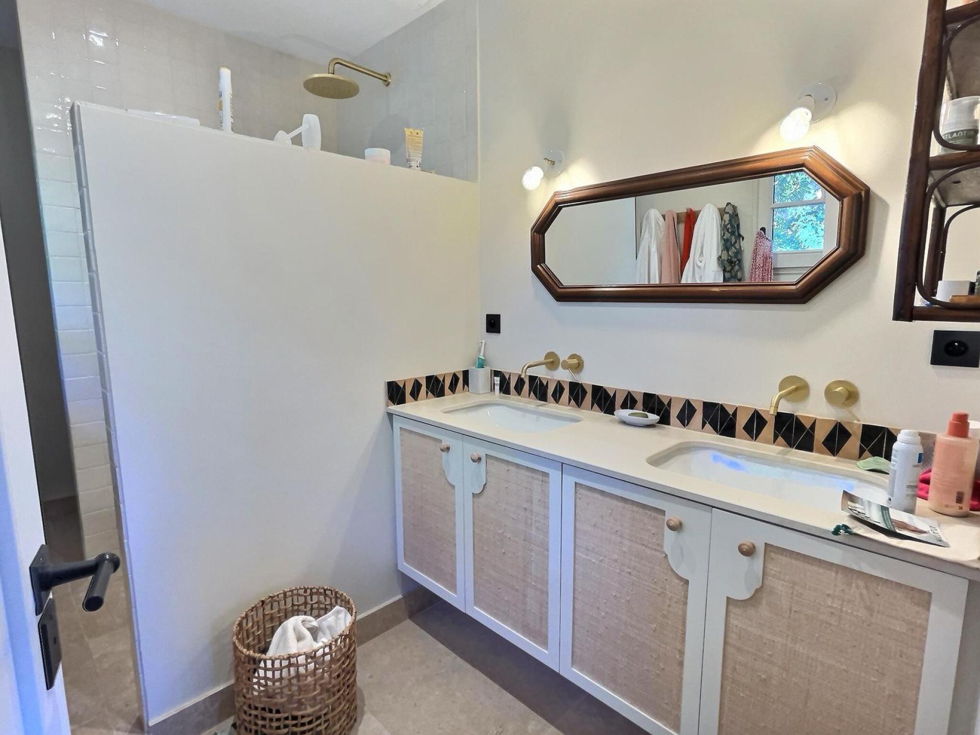 Location villa totalement neuve - 5 chambres et 12 couchages - Le Canon