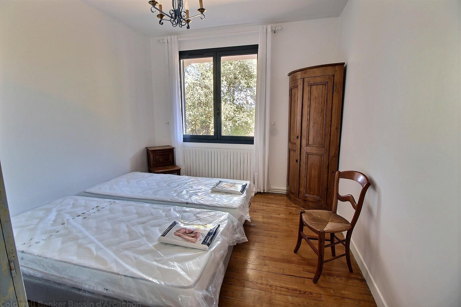 Location villa 4 chambres - 8 personnes - plage et commerces à pied PYLA SUR MER