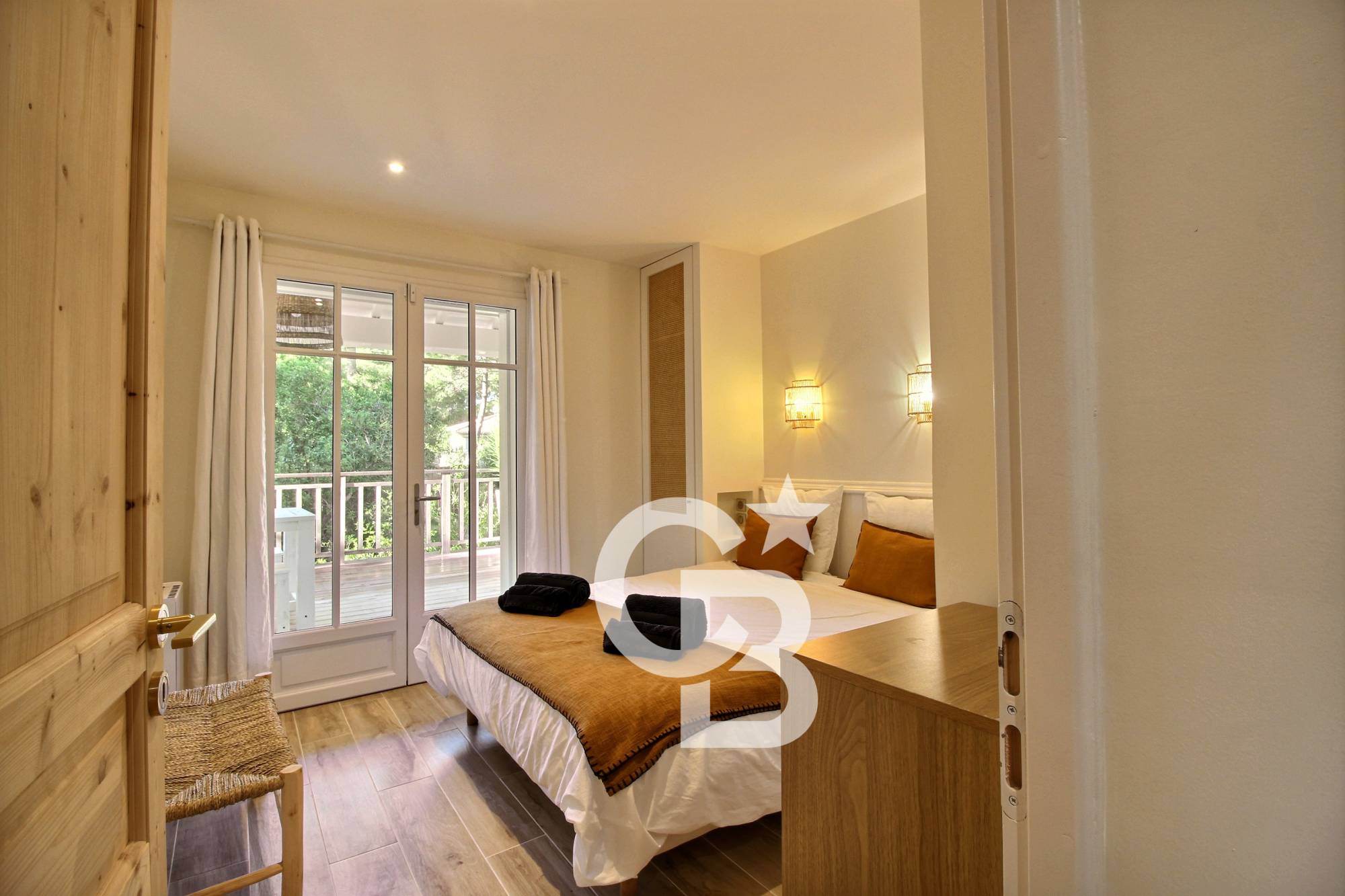 Location villa proche Bassin et Océan - 5 chambres et 10 couchages - Cap-Ferret