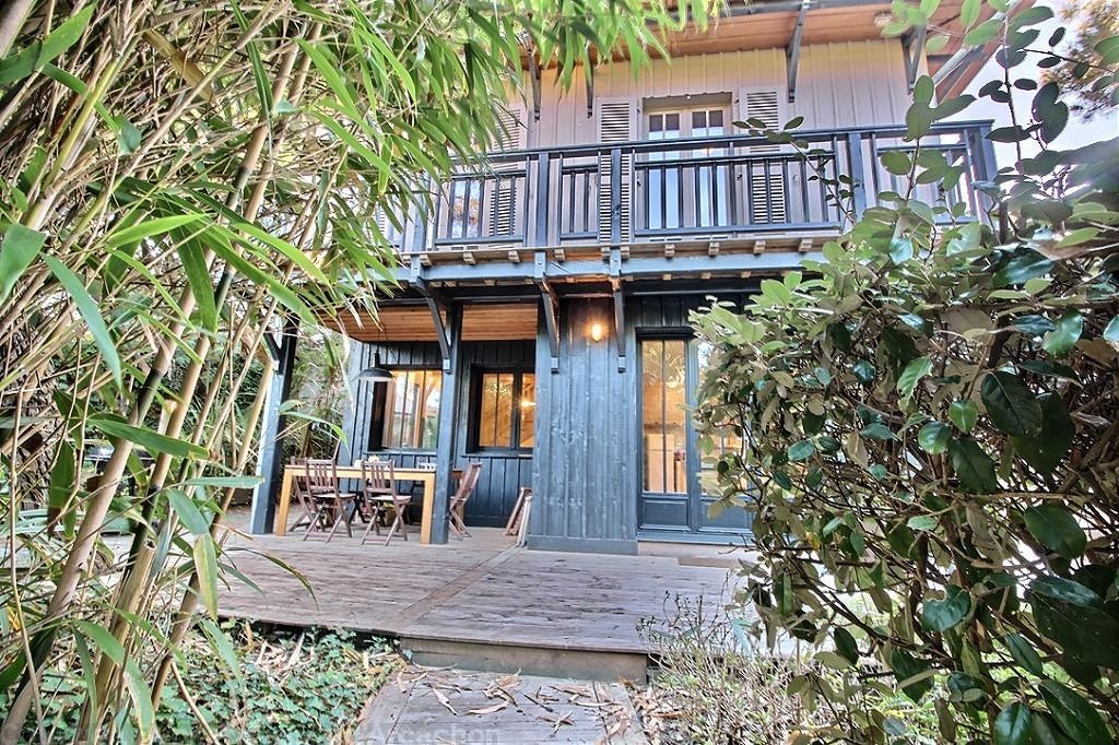 location villa avec jardin près des plages