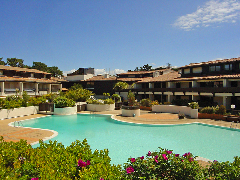 Location appartement 4 personnes dans résidence avec piscine centre cap-ferret