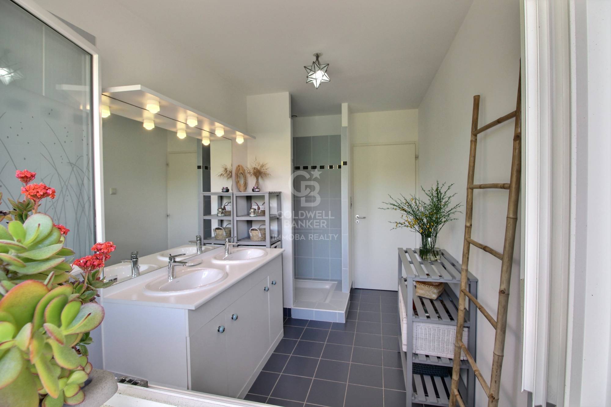 Location villa 3 chambres 6 couchages tout confort centre Cap-Ferret