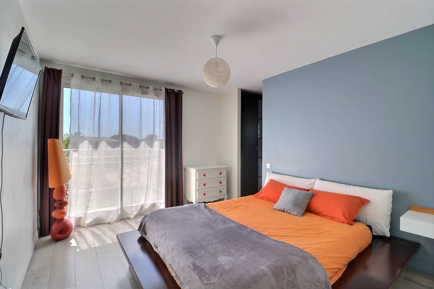 Location villa 3 chambres avec piscine chauffée – centre ville d’Andernos- les-Bains