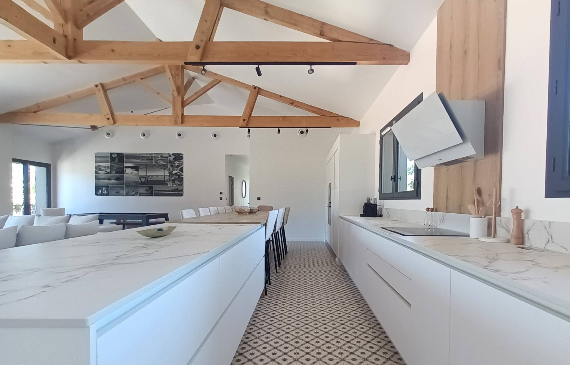 villa avec piscine chauffée à louer arccahon