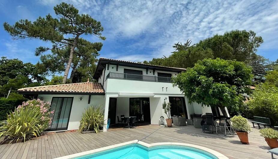 Location belle villa moderne avec 5 chambres et piscine chauffée - ARCACHON ABATILLES