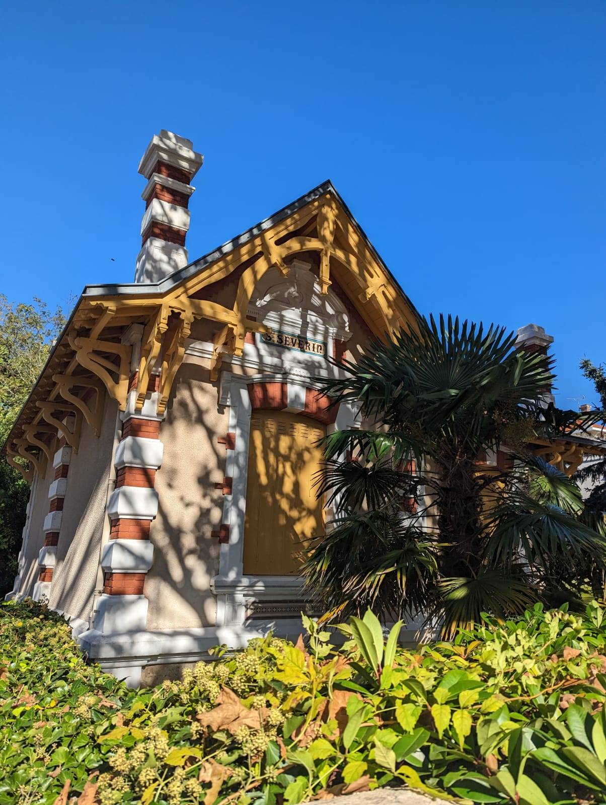 Location PEREIRE maison Arcachonnaise avec 5 chambres et piscine