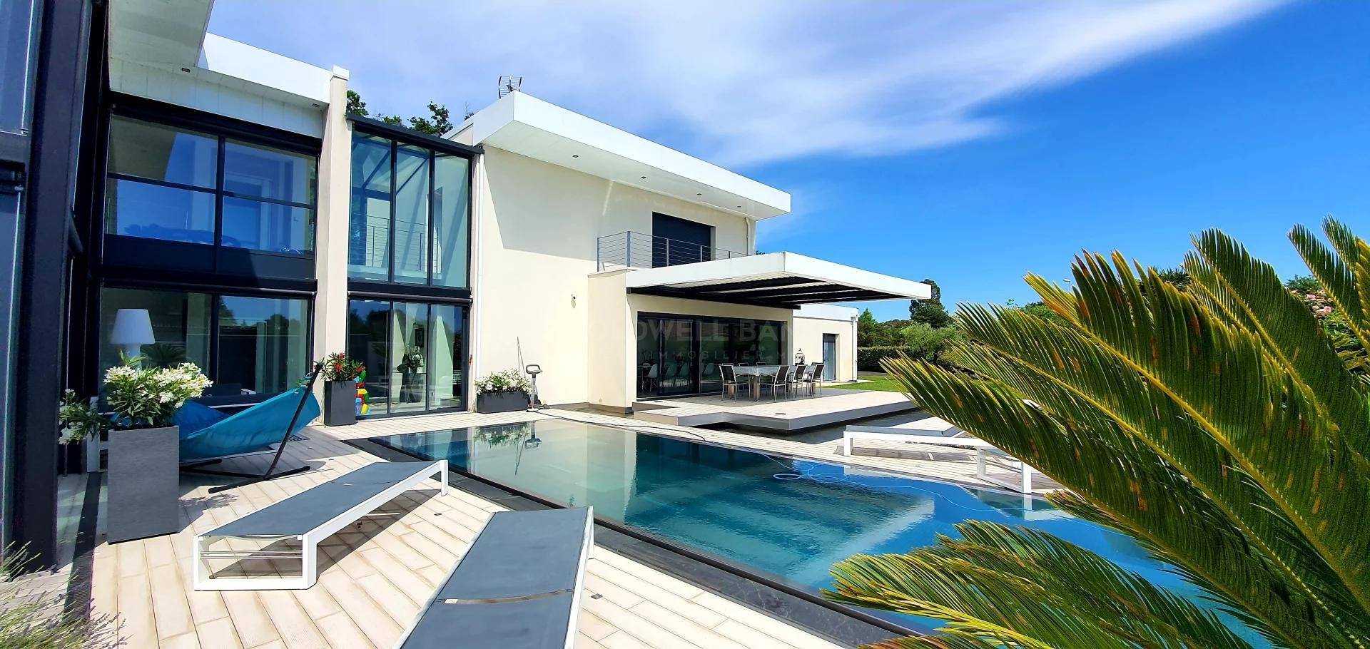 villa d'architecte 5 chambres avec piscine - Pessac