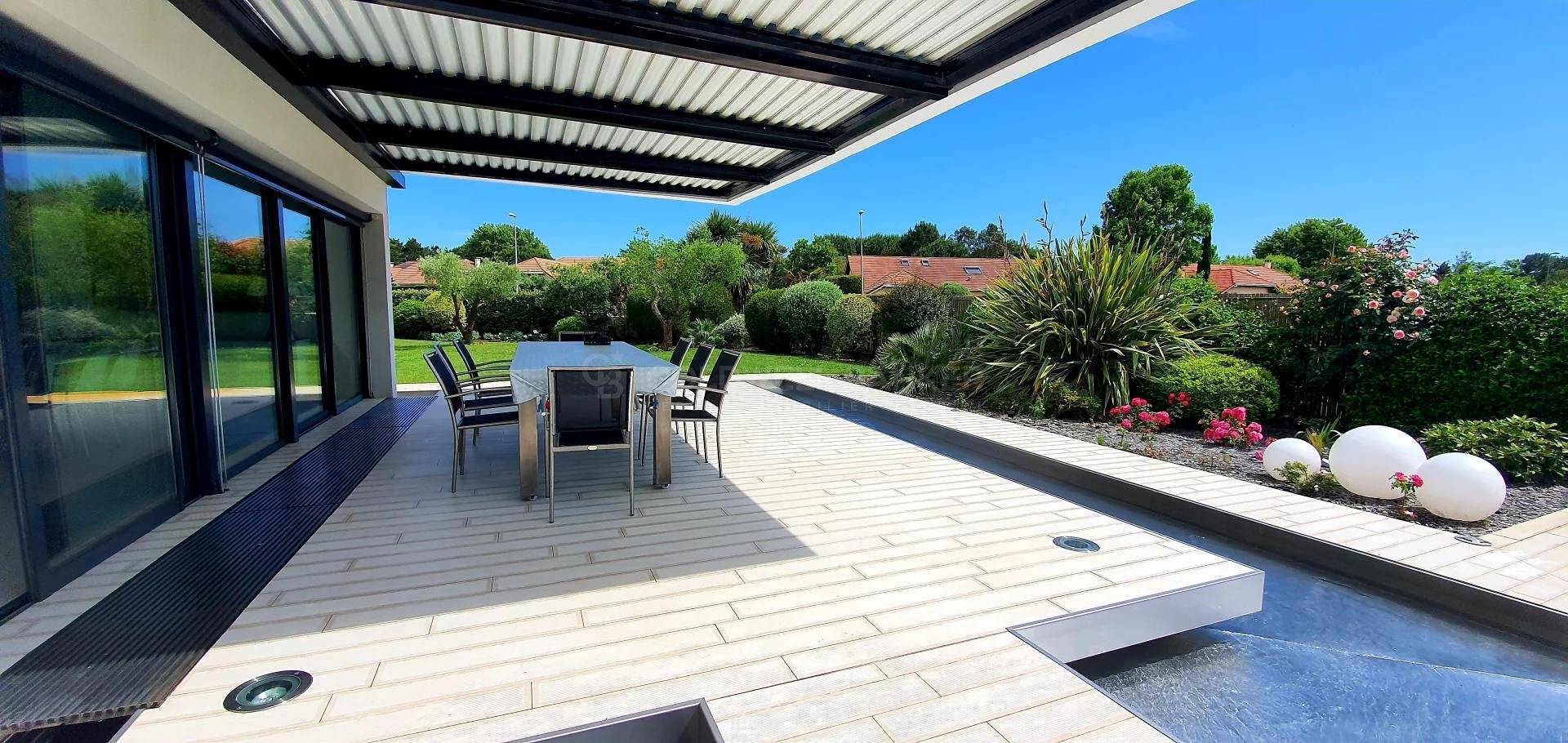 villa d'architecte 5 chambres avec piscine - Pessac