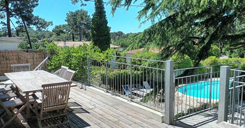 Location charmante maison de vacances avec 5 chambres et piscine - Arcachon Abatilles