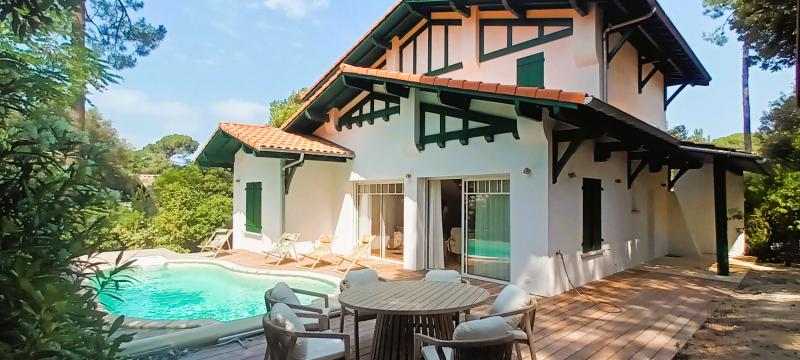 Quartier Ermitage Belle villa neuve 5 chambres, Climatisation et piscine chauffée