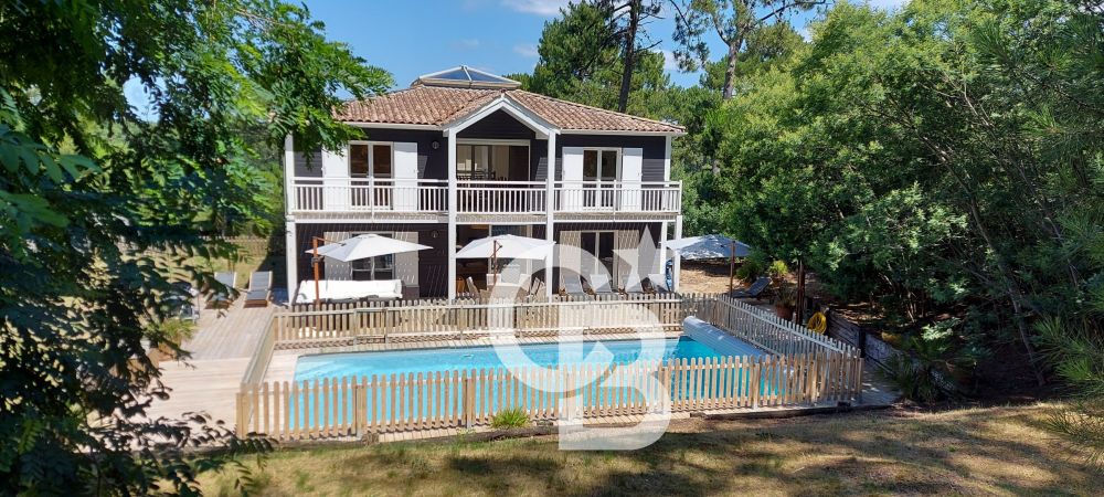 Notre zone d'activité pour ce service Sélection de maisons de vacances 5 chambres disponibles à la location sur Arcachon Pereire
