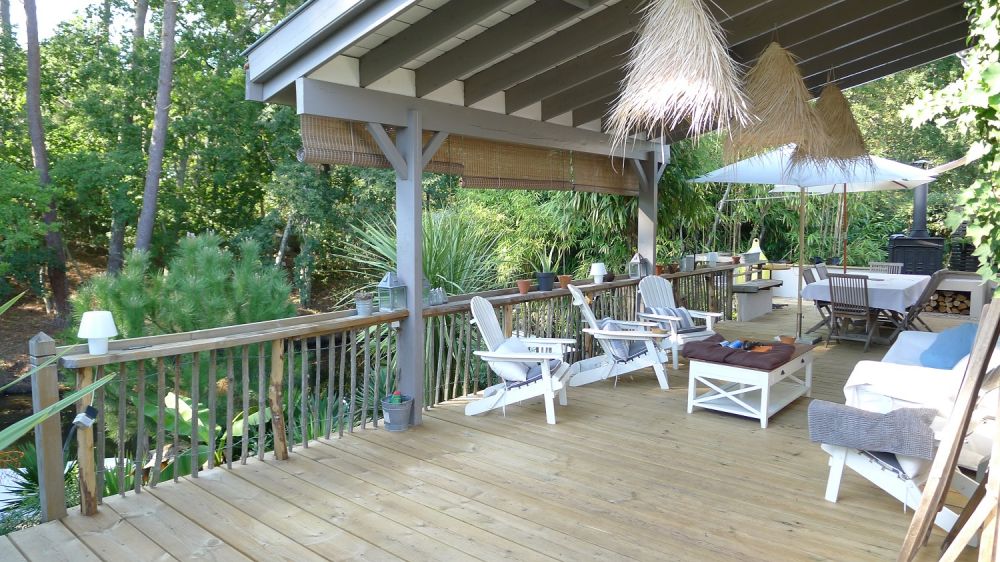 Notre zone d'activité pour ce service Agence spécialisée dans les locations de vacances 2026 sur Lège-Cap-Ferret : Coldwell Banker Immoba Realty