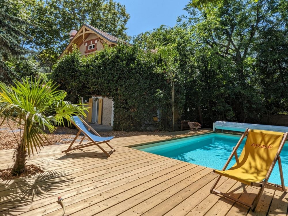 Notre zone d'activité pour ce service Sélection de maisons de vacances 5 chambres disponibles à la location sur Arcachon Pereire