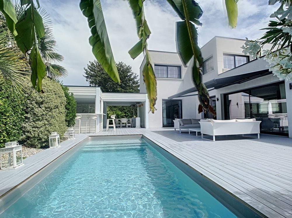 Notre zone d'activité pour ce service Agence immobilière spécialisée dans les locations de villas d'architecte sur Arcachon Abatilles